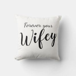 Roligt Ny gifta Wifey Dekorativ kudde