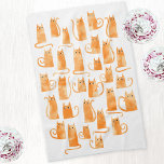 Roligt Orange Ginger Cat Kökshandduk<br><div class="desc">Roligt små orangar med vattenfärgingefärg. Originalkonst av Nic Squirrell.</div>