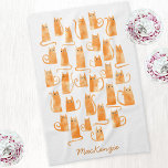 Roligt Orange Ginger Cat-Personlig Kökshandduk<br><div class="desc">Roligt små orangar med vattenfärgingefärg. Ändra namn för att anpassa sig.</div>