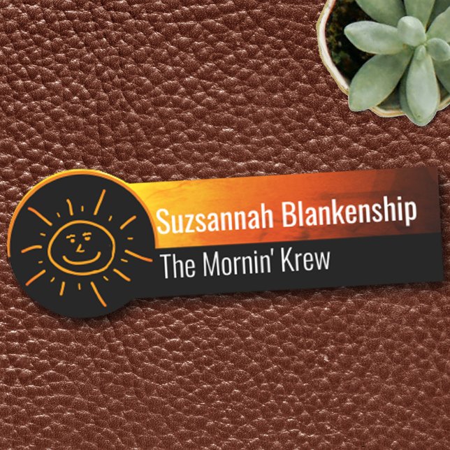 Roligt Orange Gult bakgrund med handritad Sol Namnbricka (Skapare uppladdad)