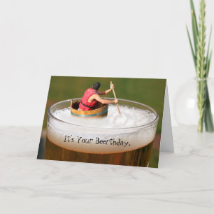 Roligt över öldryckens hälsningskort före fyller å kort