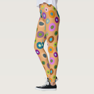 Roligt på orange leggings