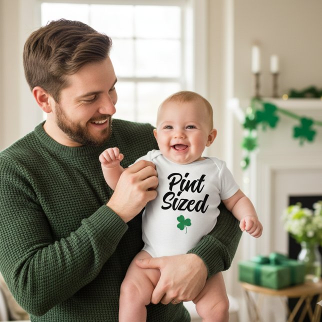 Roligt på St. Patrick-Day: Pint Sized T Shirt (St. Patrick's Day Fun: Pint Sized Baby Bodysuit
)