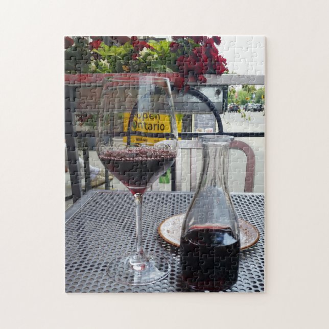 Roligt! Pussel - Glass av Vin på Patio (Vertikal)