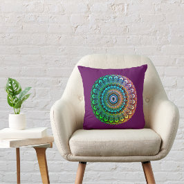 Roligt Rainbow and Hearts Mandala on Eggplant Kudde