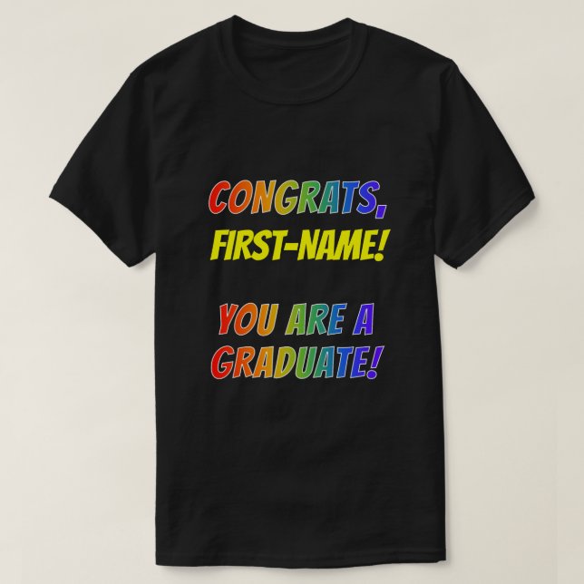 Roligt Rainbow "GRATULERAR" "DU ÄR STUDENT!" T Shirt (Design framsida)