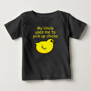 Roligt rolig farbror och söt höna t-shirt