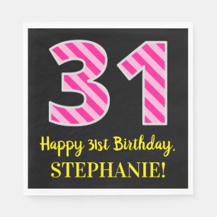 Roligt Rosa Rand ’31’; Lycklig 31a Birthday; Namn Pappersservett