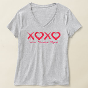 Roligt rött slitna XOXO kärlek kyssar vin choklad T Shirt