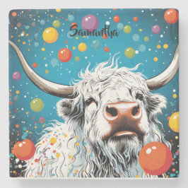 Roligt Scottish Highland Cow med Bubbles. Redigerb Stenunderlägg