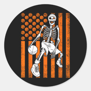 Roligt Skeleton Bysketbyll Player US American Flag Runt Klistermärke