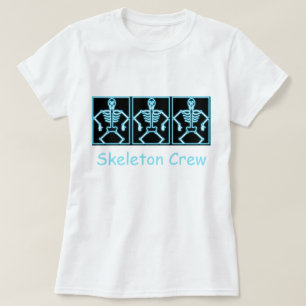 Roligt "Skeleton Crew" T-Shirt
