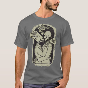 Roligt Skeleton Embrace Mutual Admiration Design  T Shirt