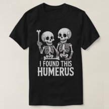 Roligt skelett hittade detta överarmsben | Hallowe