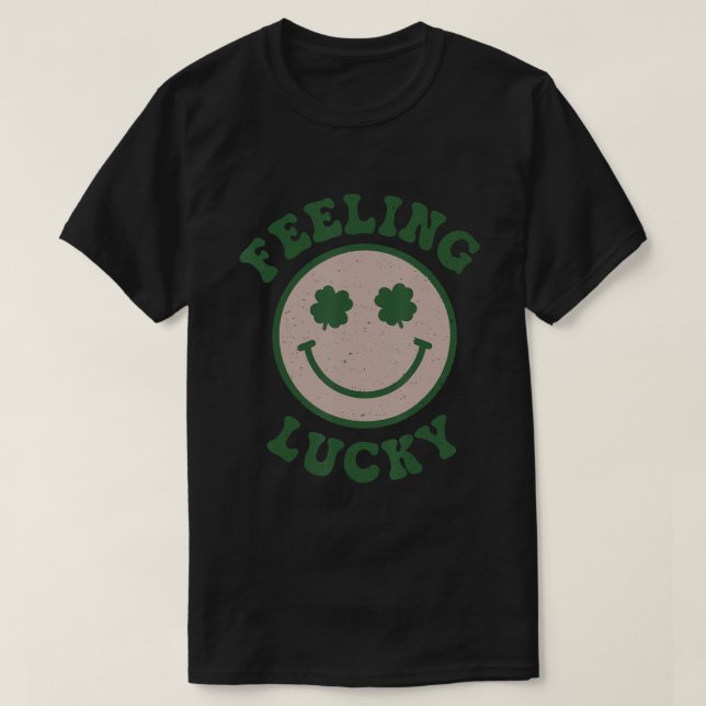 Roligt St Patrick Day känner Lucky Smile Ansikte M T Shirt (Design framsida)