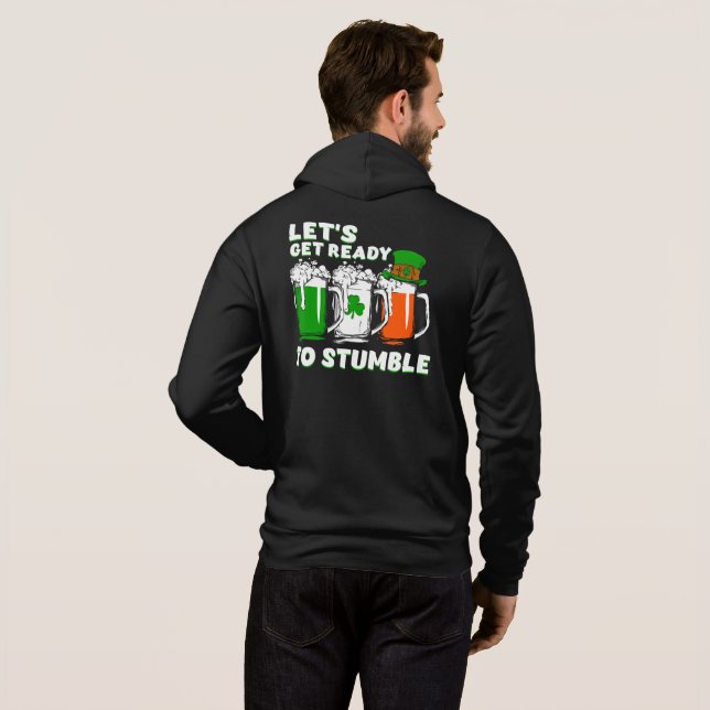 Roligt St. Patricks Day för män T Shirt (Hel baksida)