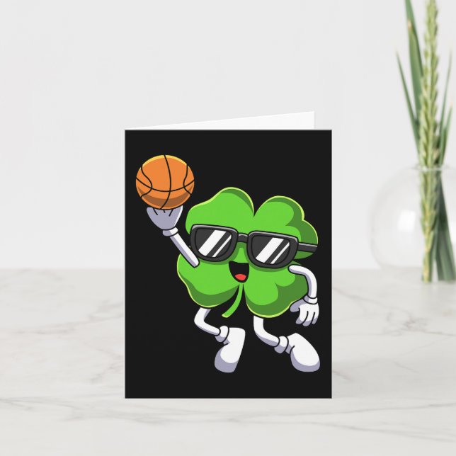 Roligt St patricks day Shamrock Spela Basketball B Kort (Framsida)