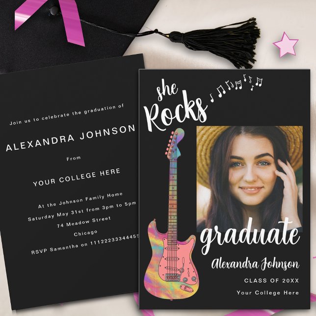 Roligt Student Photo Black White Script Grad Party Inbjudningar (Fun Pink guitar graduate photo Black and white stylish script Graduation party invitation music )