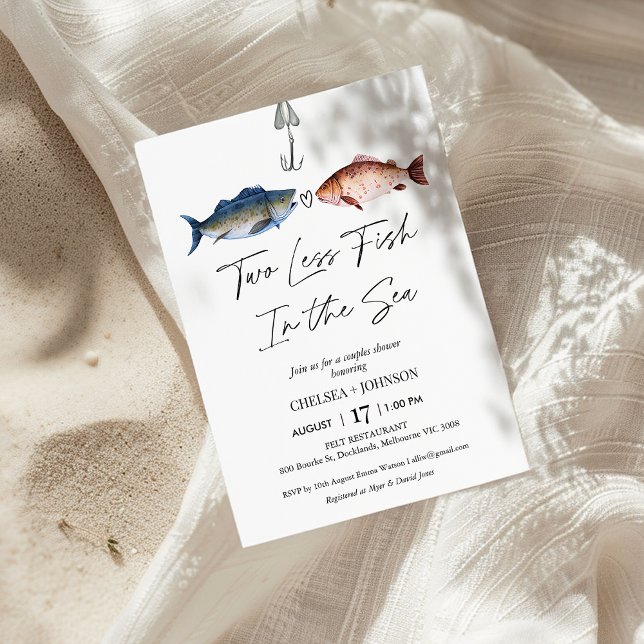Roligt två mindre fisk i Par vid Möhippan av hav Inbjudningar (Funny Two Less Fish In The Sea Couples Shower Invitation, Fish Hook Couples Shower Invite Fun )