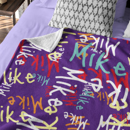 Roligt Typography Urban Colorful Graffiti on Lila Fleecefilt