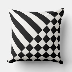 Roligt White Geometric Rand & Checker Black Kudde