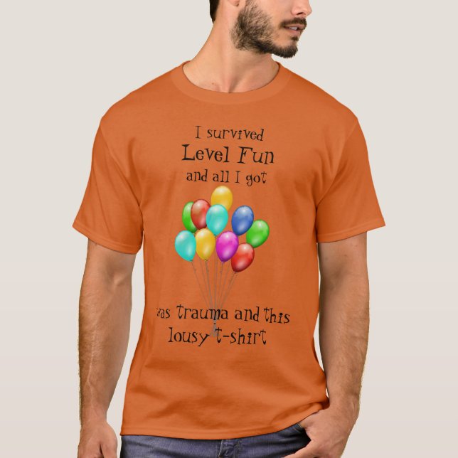 Roligten Bakom rumsnivå T Shirt (Framsida)