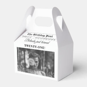Roligten Black & White Photo Birthday Newspaper Presentaskar