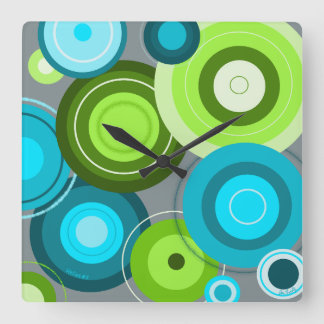 Roligtens väggklocka