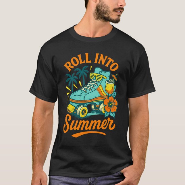Roll in till Summer Retro Roller Skate T Shirt (Framsida)