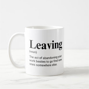 Rolleg medarbetare som lämnar humoristisk kollegde kaffemugg