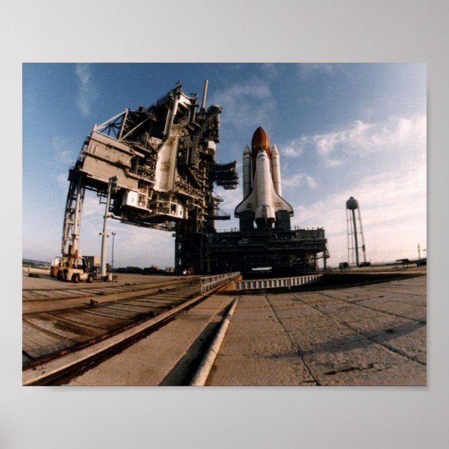 Rollout of Space Shuttle Atlantis (STS-79) Poster (Framsidan)