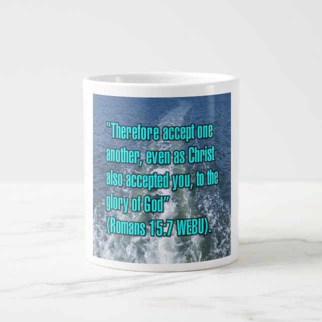 Romans 15:7 WEBU Mug Jumbo Mugg (Framsidan)