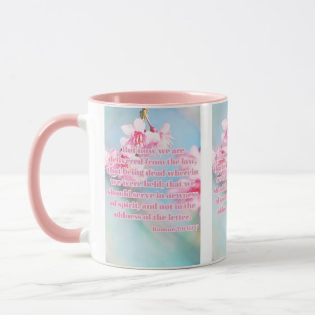 Romans 7:6 KJV Bible Verse Pic Two-Tone Mugg (Vänster)