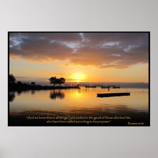 Romans 8:28 Christian Bible Verse Poster (Framsidan)