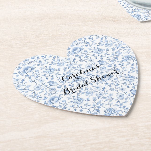 Romantic Blue White Floral Bridal Shower Underlägg Papper (Vinklad)