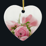 Romantic Bröllop Kärlek Soft Rosa Flower Bouquet Julgransprydnad Keramik<br><div class="desc">Romantic Bröllop Kärlek Soft Rosa Flower Bouquet</div>
