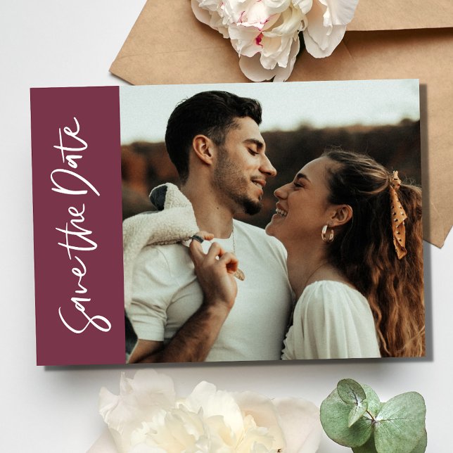 Romantic Burgundy Contemporary Photo Bröllop Spara Datumet (Romantic Burgundy Contemporary Photo Wedding Save The Date)