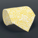 Romantic Champagne Gult Paisley Mönster Bröllop Slips<br><div class="desc">På trenden är det Champagne gult och vita paisley-plågade halsen. Idealisk för en strand eller Vår,  Sommar bröllop.</div>