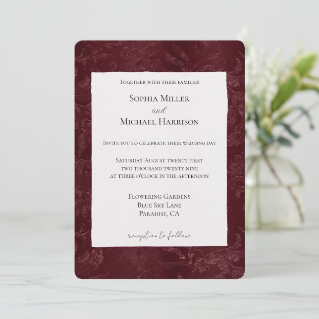 Romantic Deep Red Burgundy Floral Wedding Inbjudningar (Stående Fram)