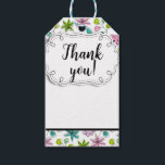 Romantic Doodle Blommigt & Löv Tack Presentetikett<br><div class="desc">Skicka ett speciellt tack till klienter,  vänner och familj med den här fina designen. Har en udle stil-blommor och löv i färg av blått,  rosa och grönt. Kan vara personlig med ett namn eller speciellt meddelande.</div>