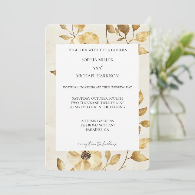 Romantic Gold Cream Floral Wedding Inbjudningar (Stående Fram)