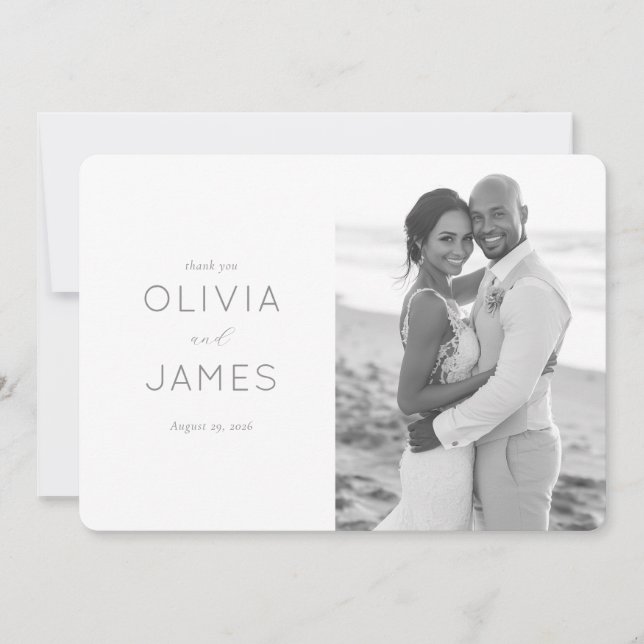 Romantic Grayscale Beach Embrace Tack Kort (Framsida)