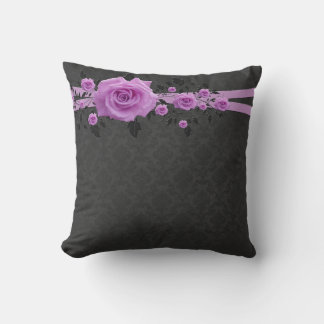 Romantic Lavender Ro Damask Pillow Kudde