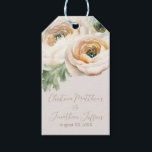 Romantic Peach Ranunculus på Elfenbenskusten Presentetikett<br><div class="desc">De här romantiska märkrna för presenter i blommigten har en elegant bakgrund av elfenben färg med vattenfärgade ranunculus-blommor. En delikat bukett av persikor och vit färgad ranunculus bildas på toppen. Namnen på ett nytt provexemplar av paret och bröllop trycks nedan. Du kan anpassa presentens märkre så att de innehåller egna...</div>
