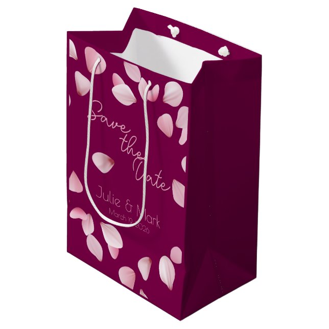 Romantic Pink Petals Save the Date Wedding  (Framsidan Vinklad)