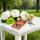 Romantic Red Rust 50-årsjubiléet Foto Keychain<br><div class="desc">Den akryliska nyckelkedjan har en vacker vattenfärgsdesign av en vit blommigt ram på en varm, jordartsröd bakgrund. Byt enkelt ut bilden och anpassa antalet för milstolpe-årsdagen (10, 20, 30, 40, 50, 60, 70, 80 eller 90) så att den blir unik för dina behov! Det är en perfekt för bröllop eller...</div>