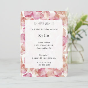 Romantic Rosa ros Petals Blommigt Birthday Inbjudningar