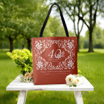 Romantic Shabby chic Red Rust 40-årsdagen Tygkasse<br><div class="desc">Den rota väskan har en vacker vattenfärgsdesign av en vit blommigt ram på en varm, jordnära röd bakgrund. Ordalydelsen och delstensnumren kan enkelt anpassas för att hedra minnet av en tioårsdag, tjugonde, trettionde, fyrtionde, femtionde, sextionde, 70:e, 80:e eller 90:e årsdag. Personligen till väskan är inte bara praktisk för den dagliga...</div>