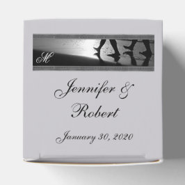Romantic Stroll Monogram i Silver Black Bröllop Presentaskar