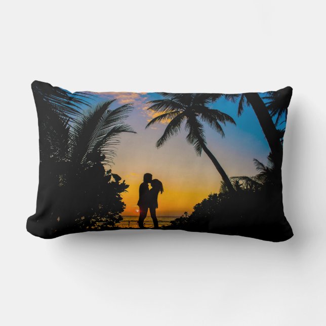 Romantic Sunset Silhouette Lumbar Pillow Design Lumbarkudde (Framsida)